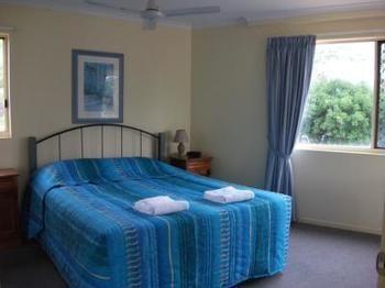 Aparthotel Alexander Beachfront 4*