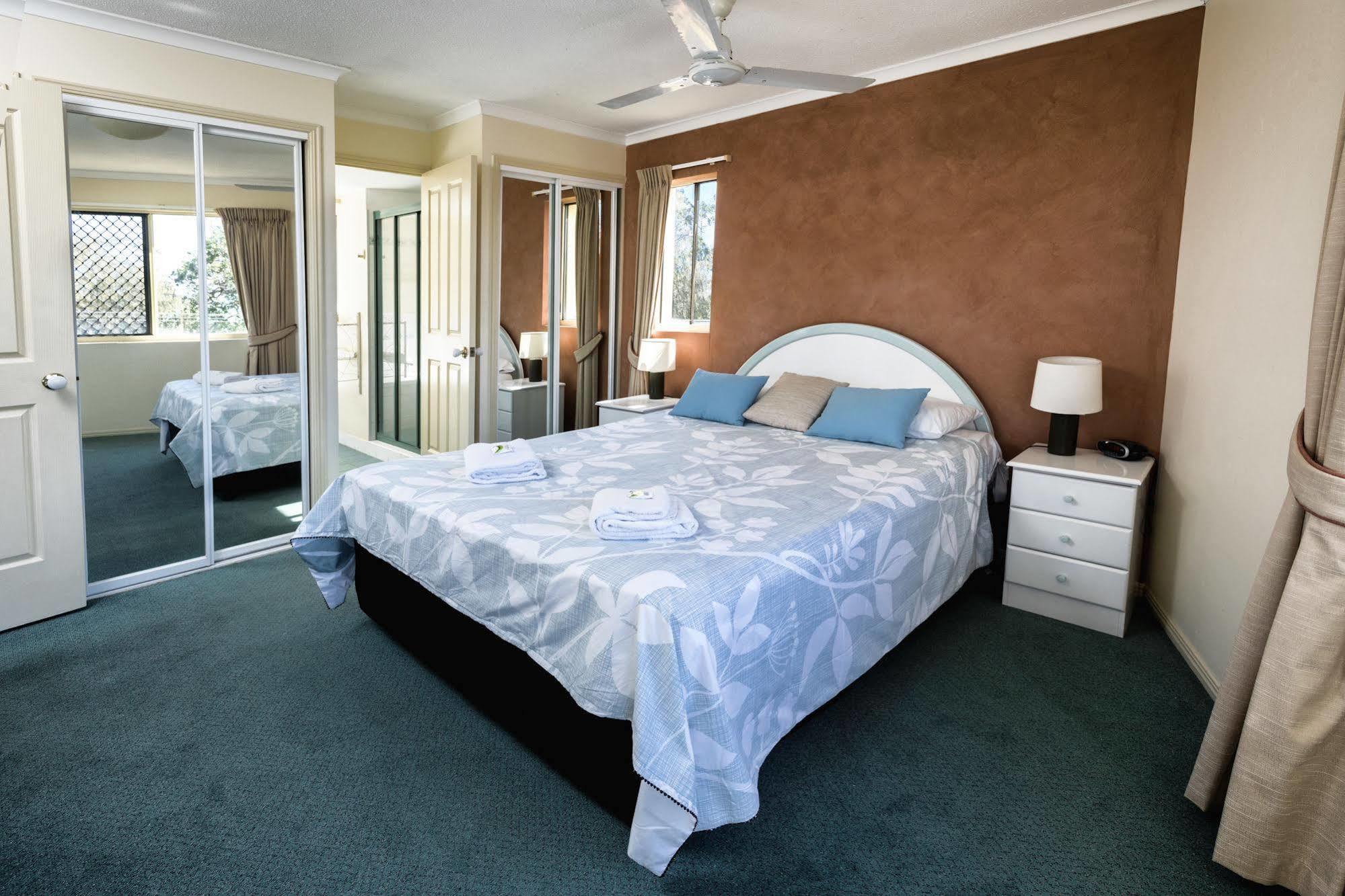 Aparthotel Alexander Beachfront 4*