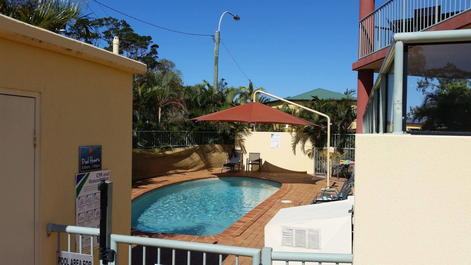 Alexander Beachfront Aparthotel Hervey Bay