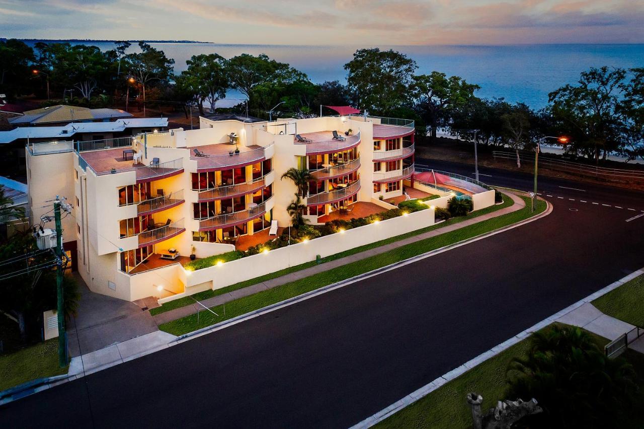 Aparthotel Alexander Beachfront 4*