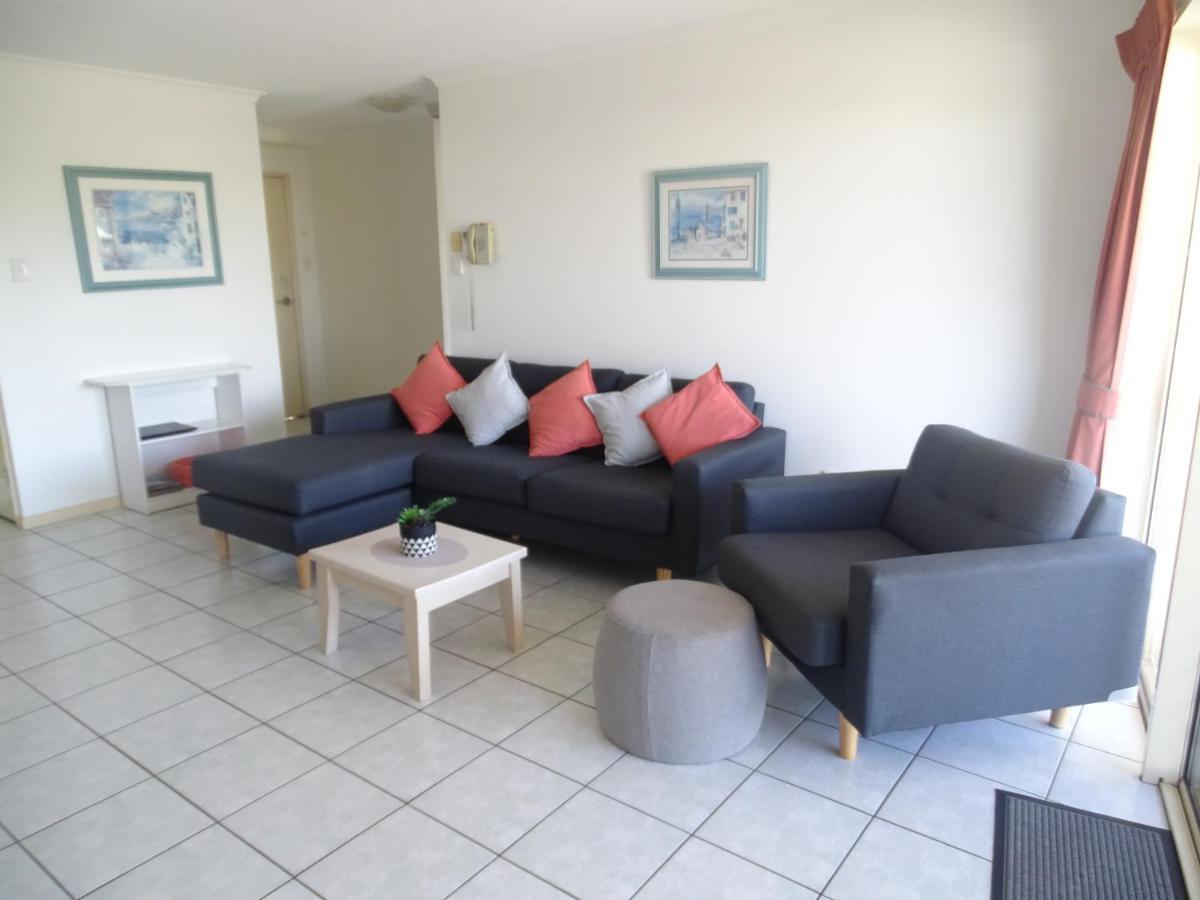 Aparthotel Alexander Beachfront 4*